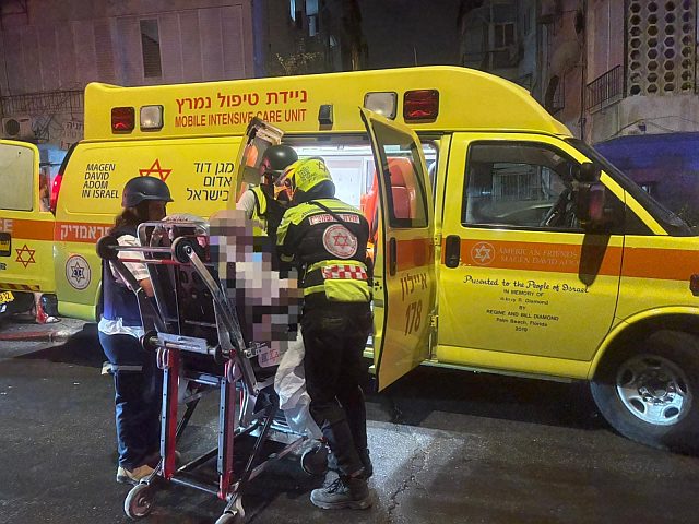 В больницу "Ихилов" поступили за ночь 27 пострадавших при ракетных обстрелах