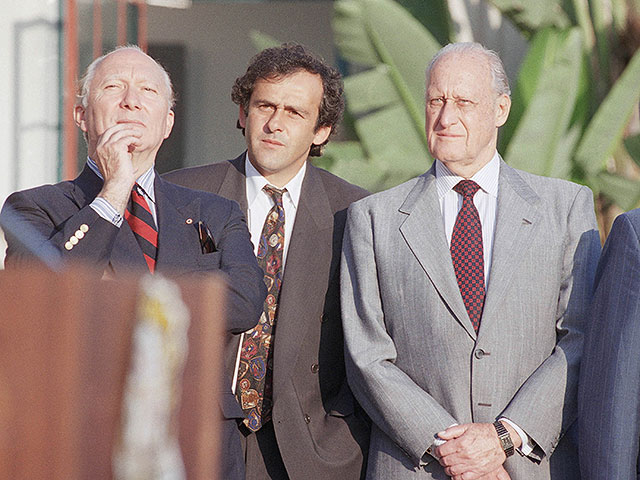С Жоао Авеланжем и Клодом Мишелем Фужере, 1994 год