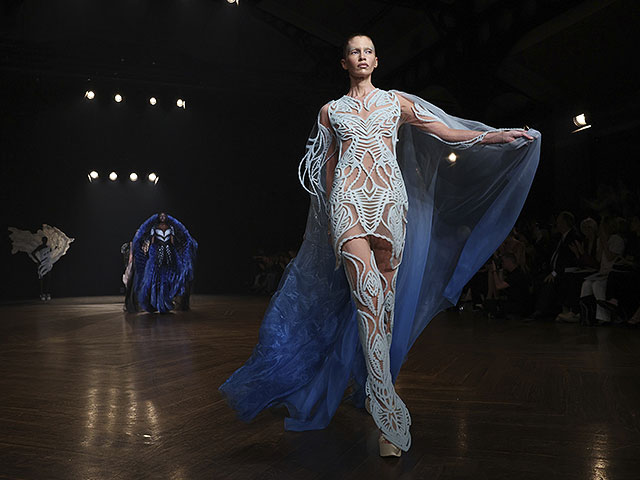 Коллекция Iris van Herpen