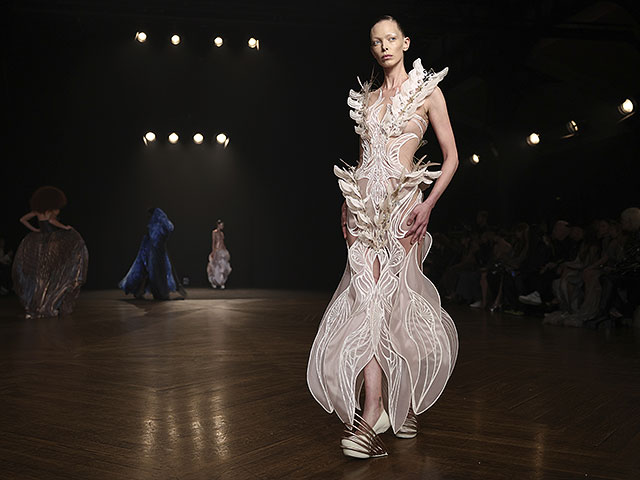 Коллекция Iris van Herpen