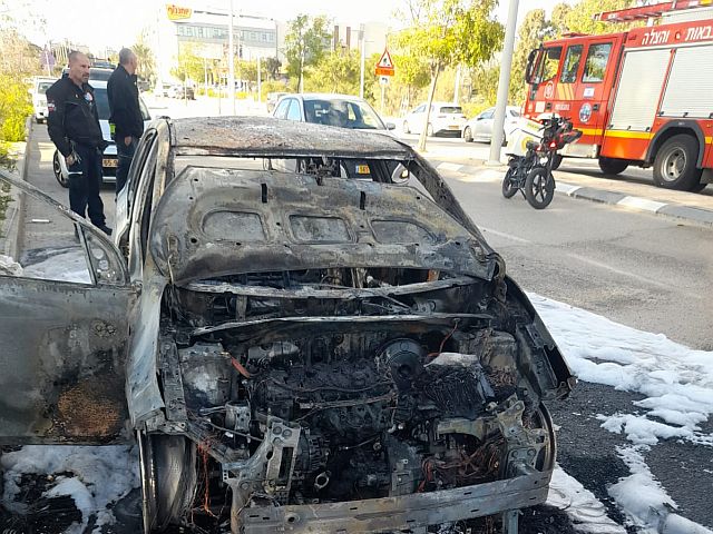 Задержан житель Лода, подозреваемый в поджогах 20 автомобилей во время сирен тревоги