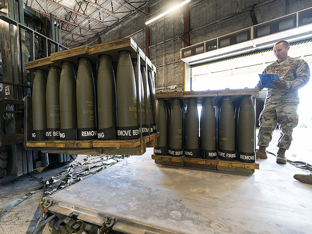 США возобновляют поставки Украине снарядов и высокоточных ракет