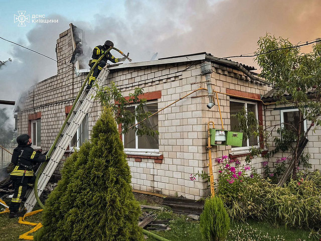 Киев под ударами российских ракет и беспилотников. Фоторепортаж