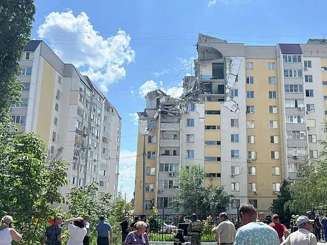 Взрыв и обрушение жилого дома в Саратове, есть жертвы