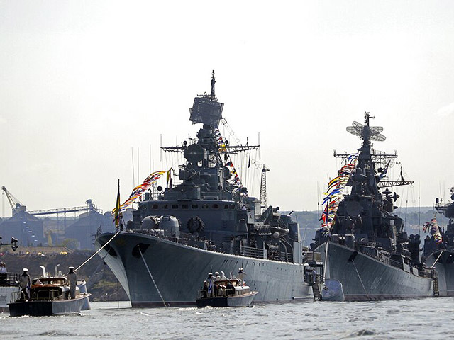 В России по соображениям безопасности отменен главный военно-морской парад