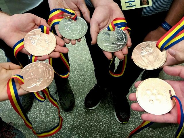 Завершен сезон международных олимпиад: израильские школьники и студенты завоевали 28 медалей