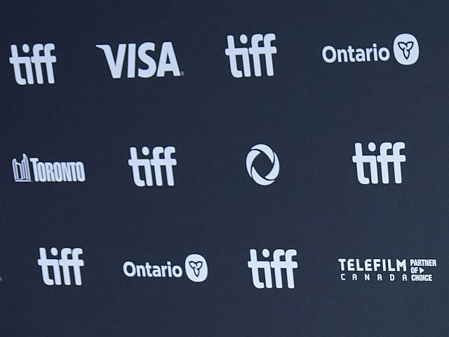 Фильм про 7 октября вернули на фестиваль Торонто с извинениями "за проблемы в коммуникации"
