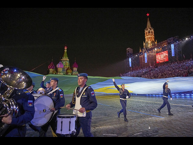 "Военный фестиваль" в Москве: азиатско-африканские пляски под музыку ФСБ и ВДВ. Фоторепортаж