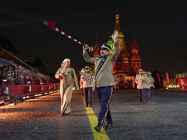 "Военный фестиваль" в Москве: азиатско-африканские пляски под музыку ФСБ и ВДВ. Фоторепортаж