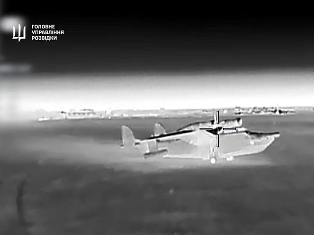 Разведка Украины: спецназ поразил в Крыму два самолета-амфибии Бе-12 "Чайка"