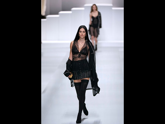 Коллекцию Dolce & Gabbana представляет Амелия Грей Хэмлин