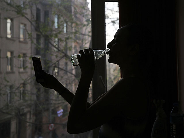 Сладкие напитки связаны с риском депрессии у женщин