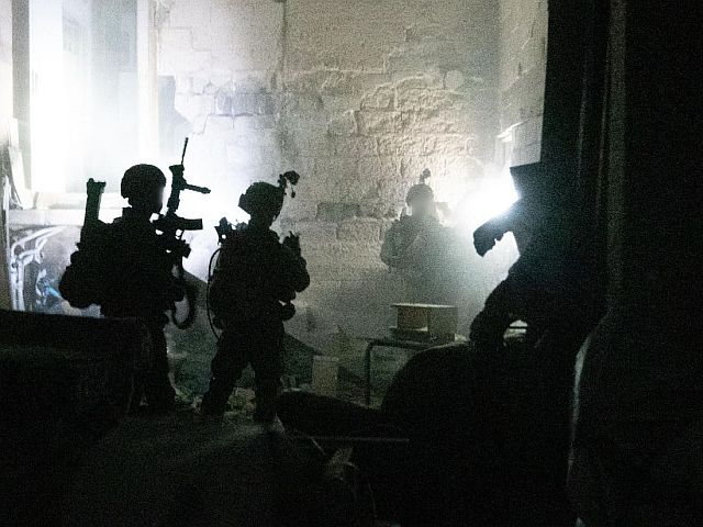 В Газе продолжаются боевые действия, ранен военнослужащий ЦАХАЛа
