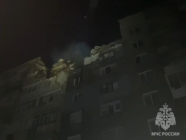 Взрыв в многоэтажном доме в ЛНР, двое погибших
