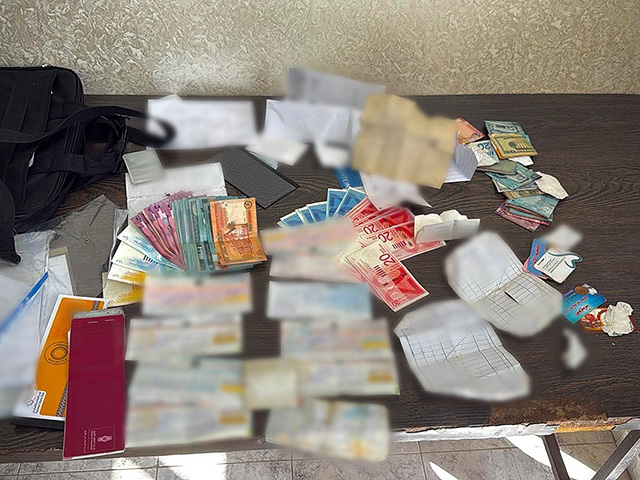В офисе прохамасовской "благотворительной организации" в Хевроне нашли "Майн кампф" Гитлера