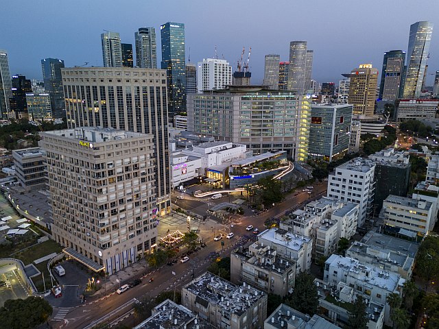 Врач в больнице "Ихилов" заразилась корью от непривитой маленькой пациентки