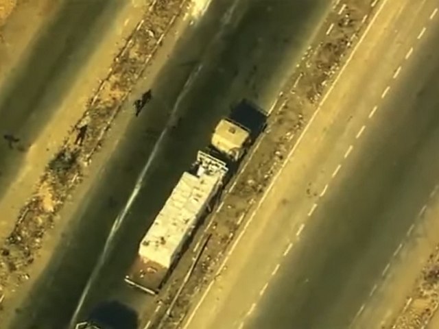 Американский дрон зафиксировал нападение ХАМАСа на грузовик с гуманитарной помощью. Видео