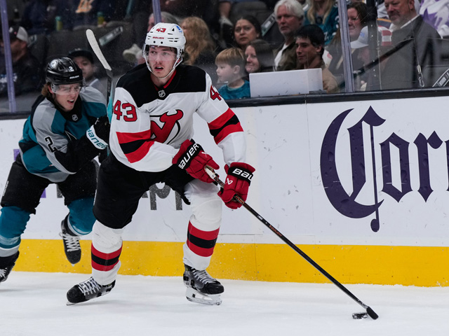 Достижения Люка Хьюза и Коннора Макдевида. Результаты матчей НХЛ