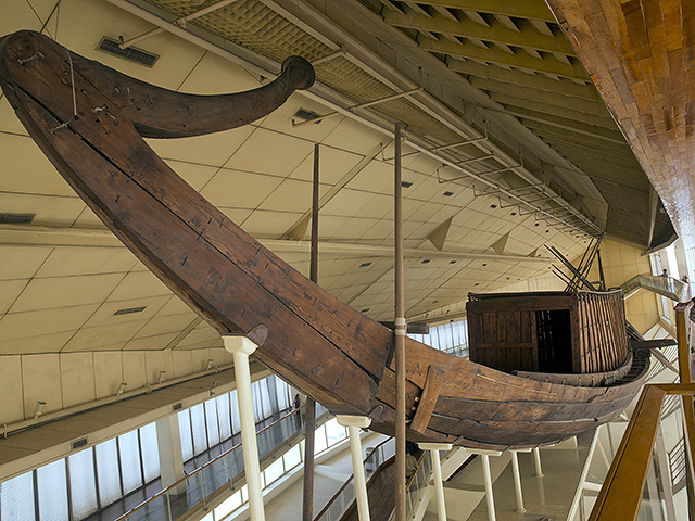 Лодка фараона Хеопса, строителя большой пирамиды