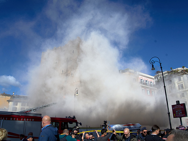 В центре Рима обрушилась башня 18 века