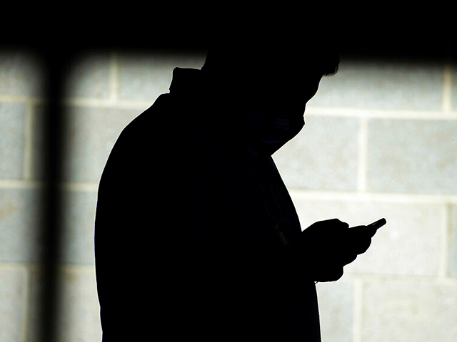 "Катаргейт": Cellebrite уже 7 месяцев не может взломать смартфон Уриха