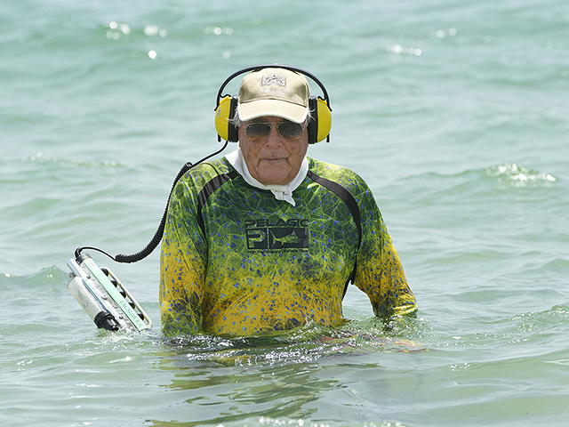 Нашедшему телефон Ифат Томер-Йерушалми обещана награда 100 тысяч шекелей