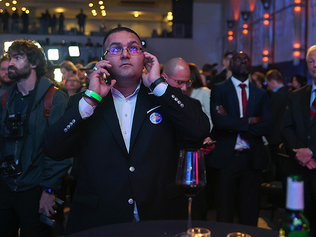 Нью-Йорк празднует, Нью-Йорк в трауре. Фоторепортаж после выборов