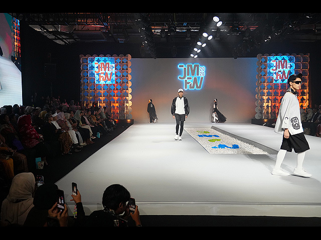 Скромная мусульманская мода 2025. Фоторепортаж