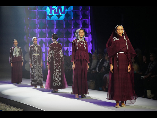 Скромная мусульманская мода 2025. Фоторепортаж