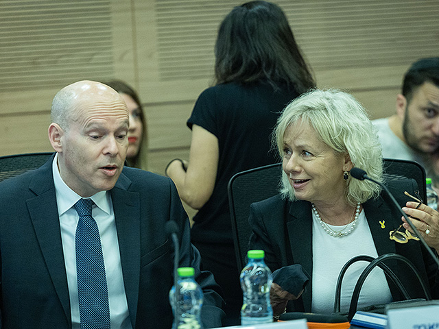 "Гаарец": Юрсоветница передаст контроль за расследованием "Сде-Тейман" генеральному прокурору