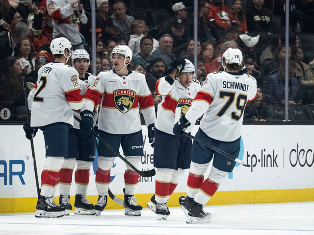 Маршан повторил клубный рекорд. Достижение Кучерова. Результаты матчей НХЛ