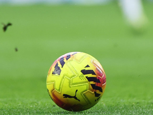 Десятый тур начался. "Апоэли" сыграли вничью