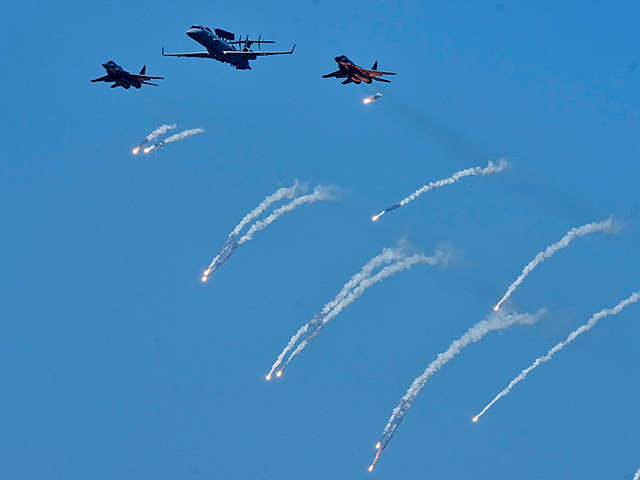 Авиашоу в честь "дня рождения" ВВС Индии. Фоторепортаж