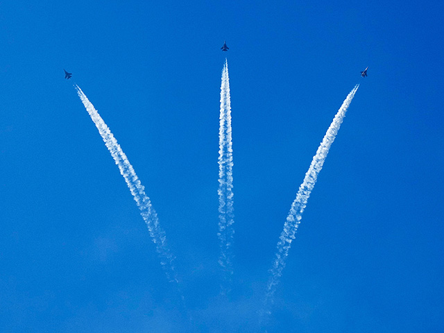 Авиашоу в честь "дня рождения" ВВС Индии. Фоторепортаж