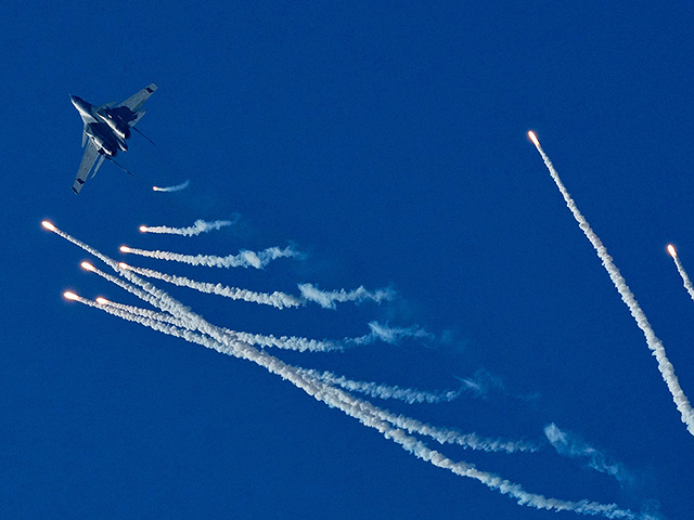 Авиашоу в честь "дня рождения" ВВС Индии. Фоторепортаж