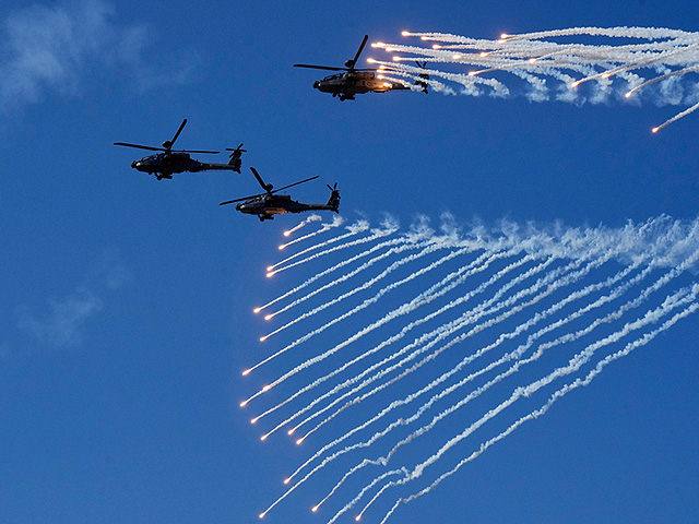 Авиашоу в честь "дня рождения" ВВС Индии. Фоторепортаж