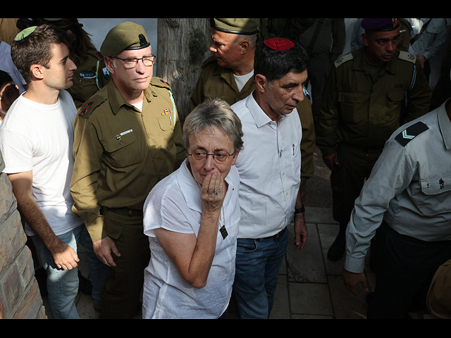 Тысячи израильтян проводили в последний путь Адара Голдина. Фоторепортаж