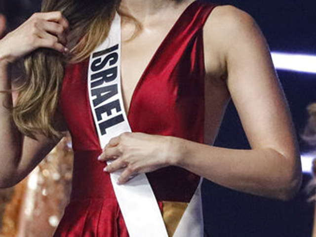 "Золушка и злобная сестра": в соцсетях обсуждают встречу на сцене "Мисс Палестина" и "Мисс Израиль"