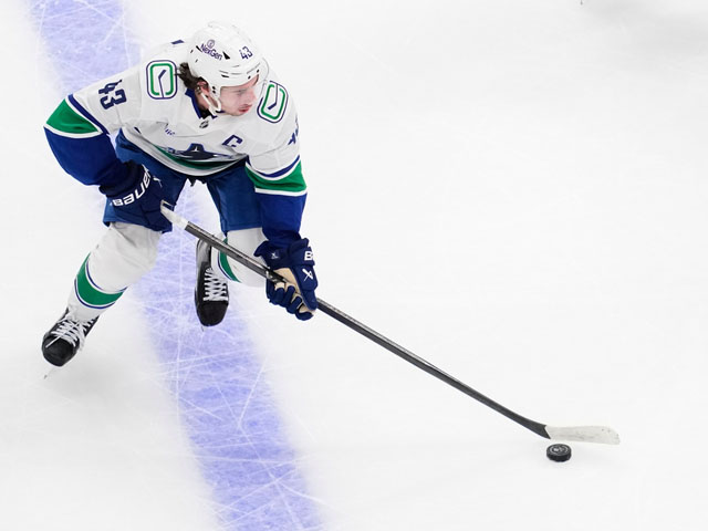 НХЛ. Рекорд Карлссона. Три результативных передачи Куинна Хьюза