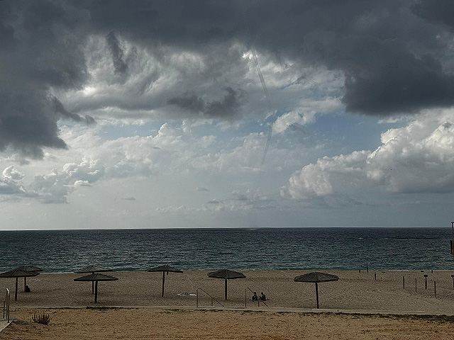 Водяной смерч около побережья Израиля: погода меняется. Видео