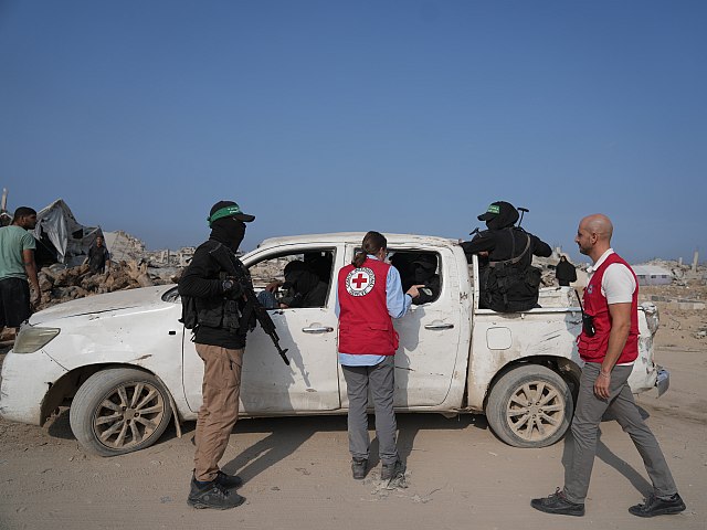 Машины "Красного Креста" выехали за останками похищенного