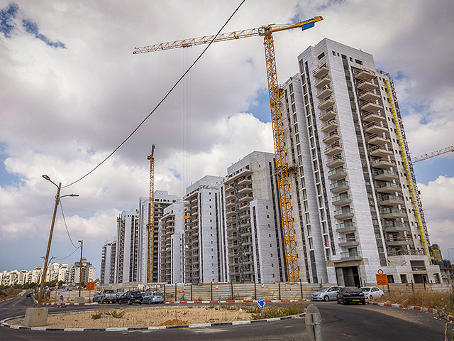 Сумма ипотек с задержкой выплат больше чем на 3 месяца непрерывно растет с начала года