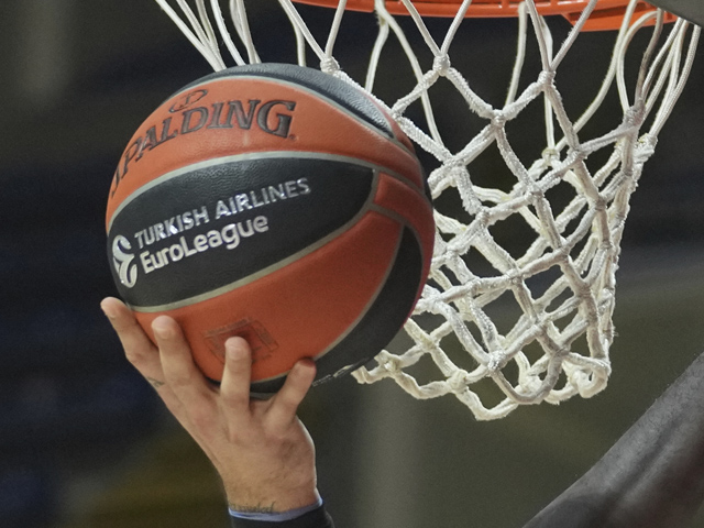 Победы "Барселоны" и "Милана". Результаты матчей Евролиги