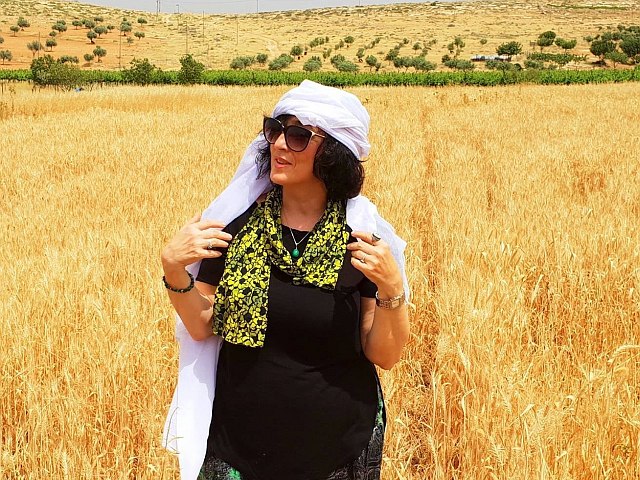 Лина Городецкая: "Люблю эту сумасшедшую страну самой искренней любовью"