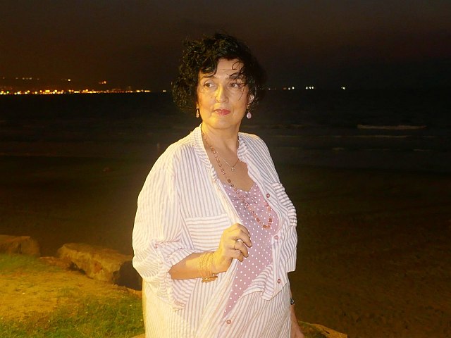 Лина Городецкая: "Люблю эту сумасшедшую страну самой искренней любовью"