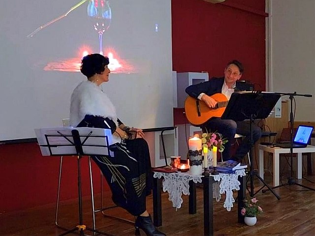 Лина Городецкая и ее аккомпаниатор Лев Бедерак