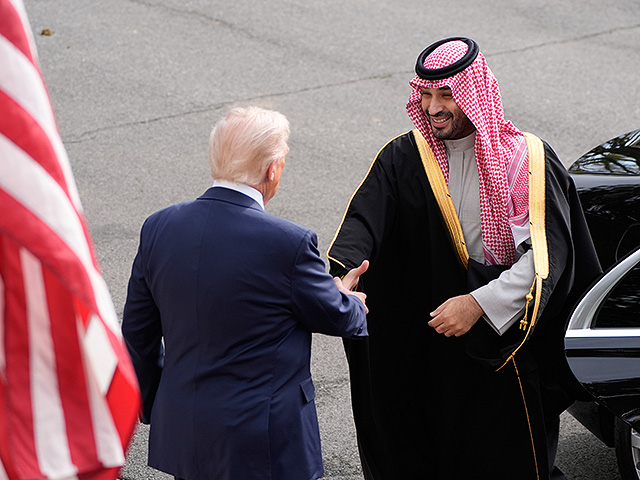 Трамп принимает наследного принца Саудовской Аравии в Белом доме