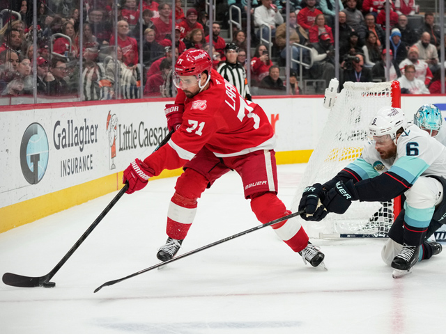 Достижение Ларкина. Хет-трик Гюнцеля. Результаты матчей НХЛ