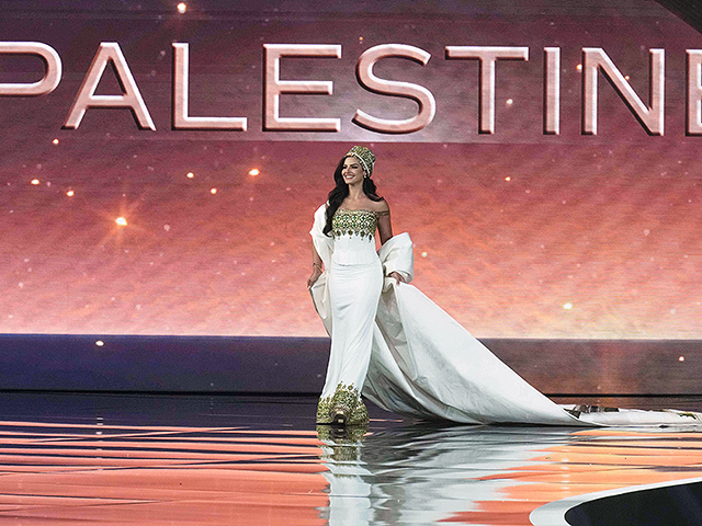 "Мисс Палестина" вышла на сцену в платье с изображением мечетей Иерусалима
