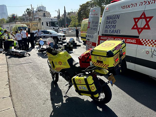 Электровелосипед сбил пожилую женщину в Кирьят-Малахи